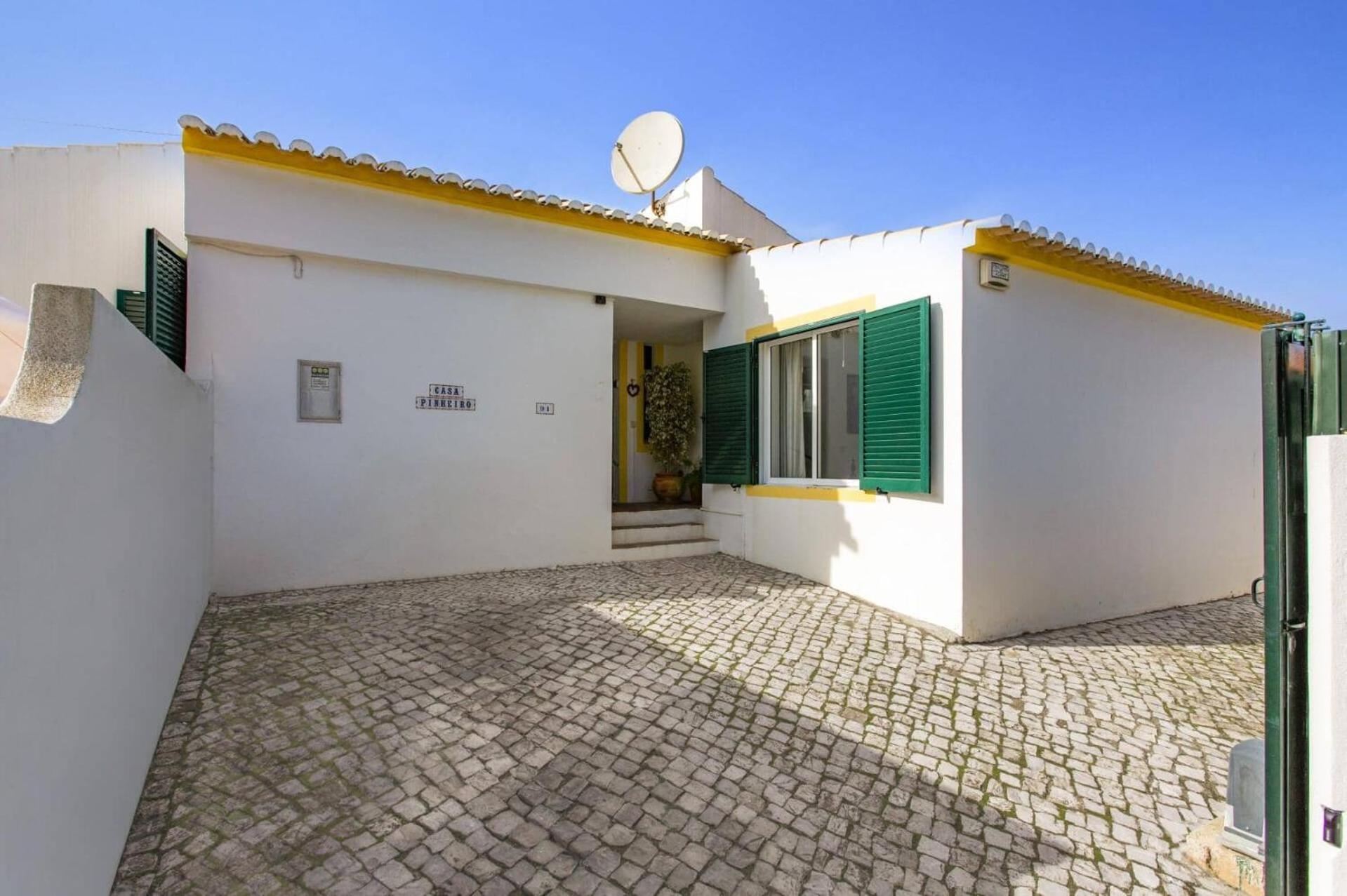 Pinheiro Oura By Villa Albufeira